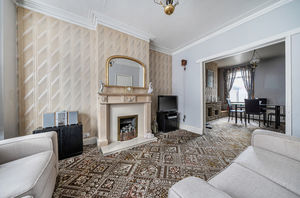 Lounge and dining- click for photo gallery